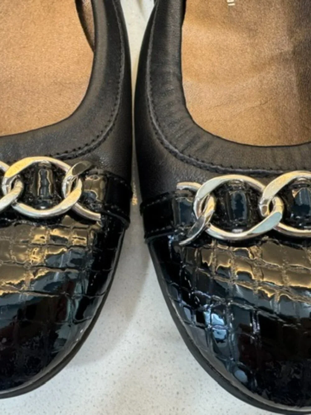 AGL Attilio Giusti Leombruni Chain link Cap-Toe Ballet Flats sz 39 Black